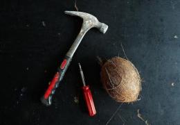 Как почистить кокос в домашних условиях Нужно ли чистить кокос от кожицы