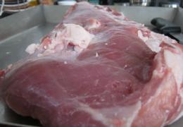 Тонкости и рецепты приготовления мясного рулета из свинины